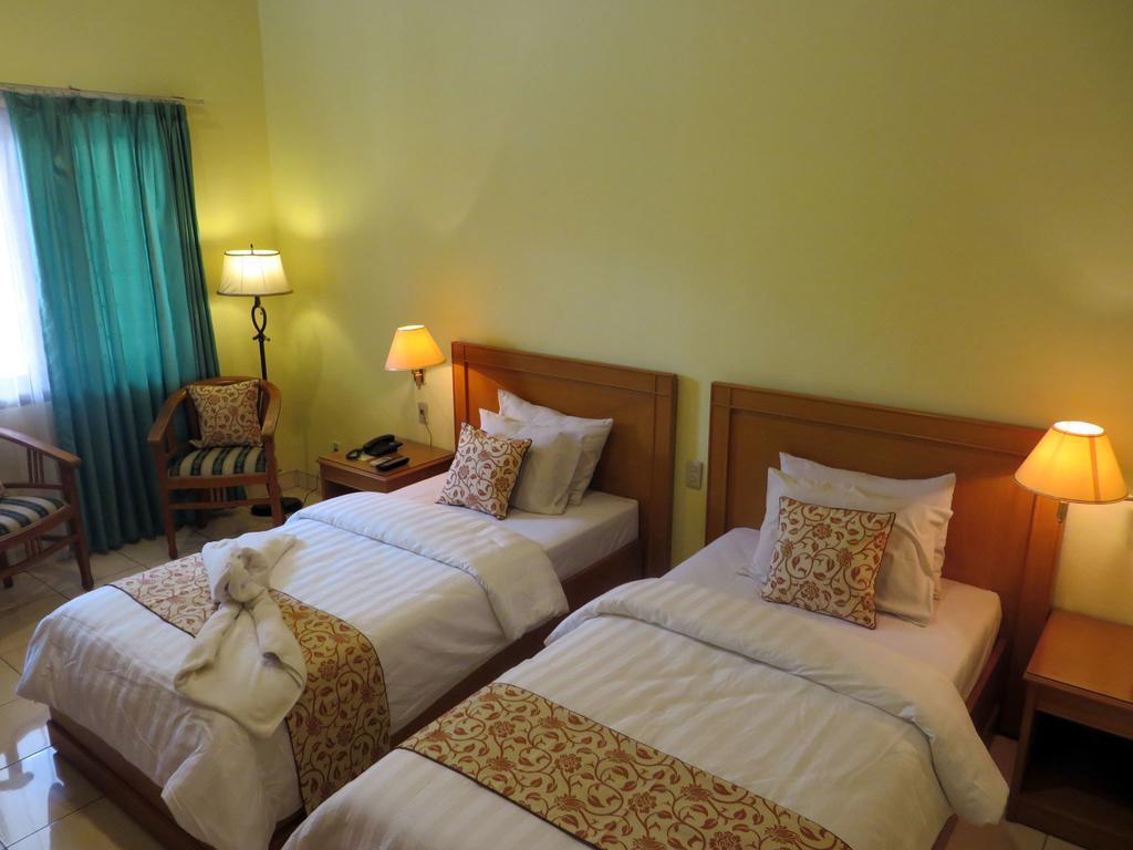 Adisurya Hotel Kediri  Cameră foto