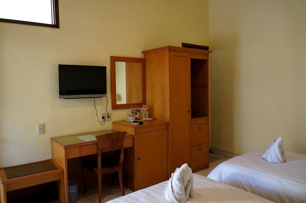 Adisurya Hotel Kediri  Cameră foto